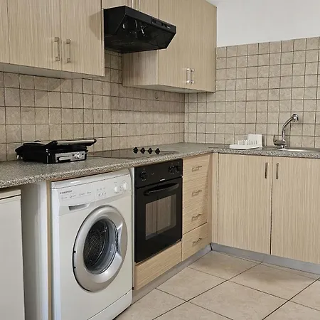 Phaedrus Living Hoopoe Residencies 105 Apartment *